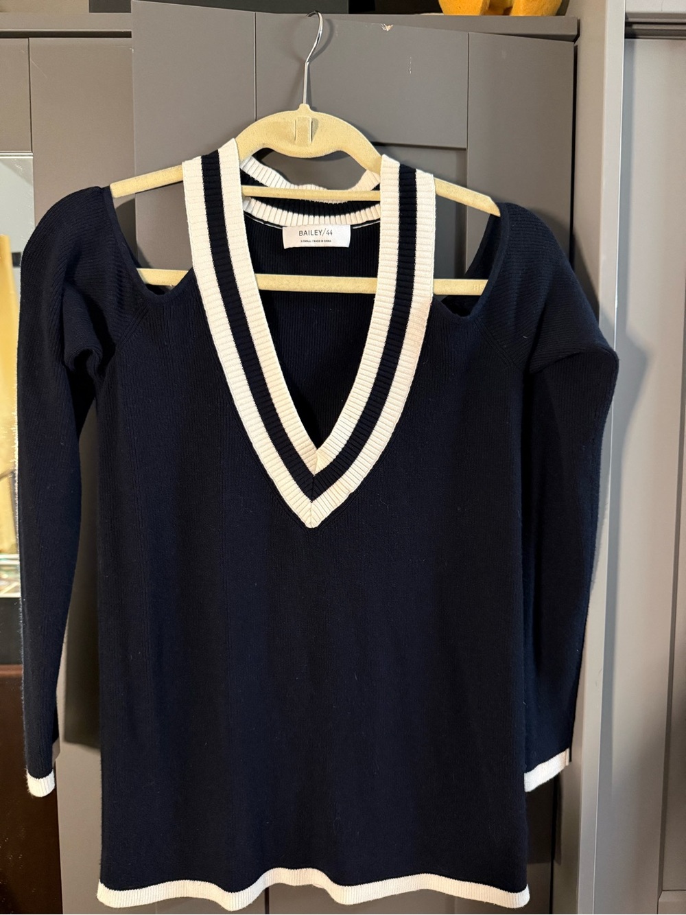 Bailey 44 Navy Cold-Shoulder V-Neck Knit Top with White Trim
